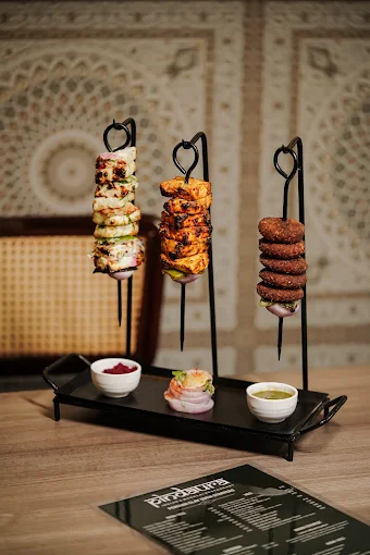 Pindaura fine dining presentation